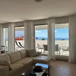Lux View Beach Apt *