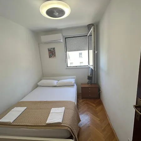 Azure View Beach Apt *