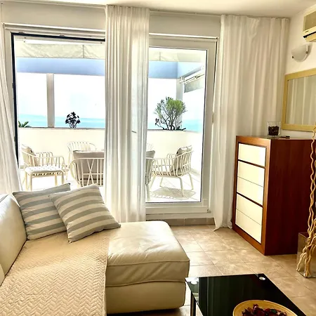 Azure View Beach Apt