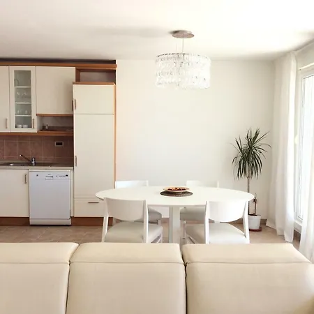 Lux View Apartment