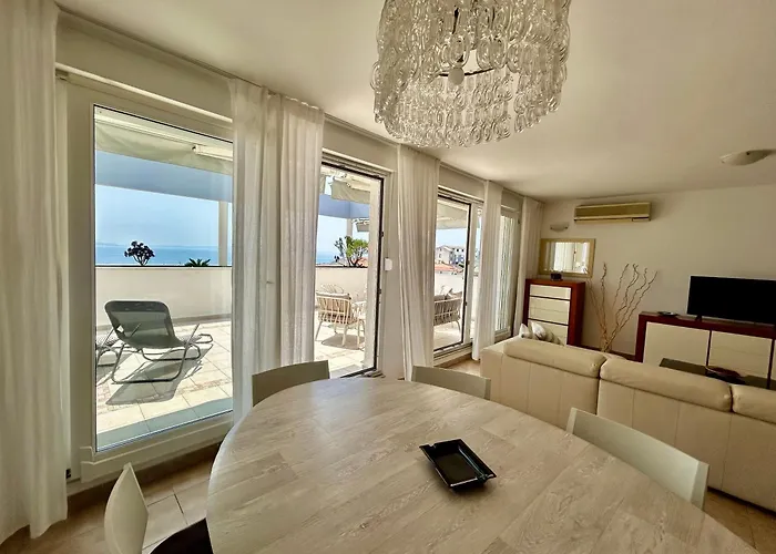 Lux View Beach Apt Apartamento Split